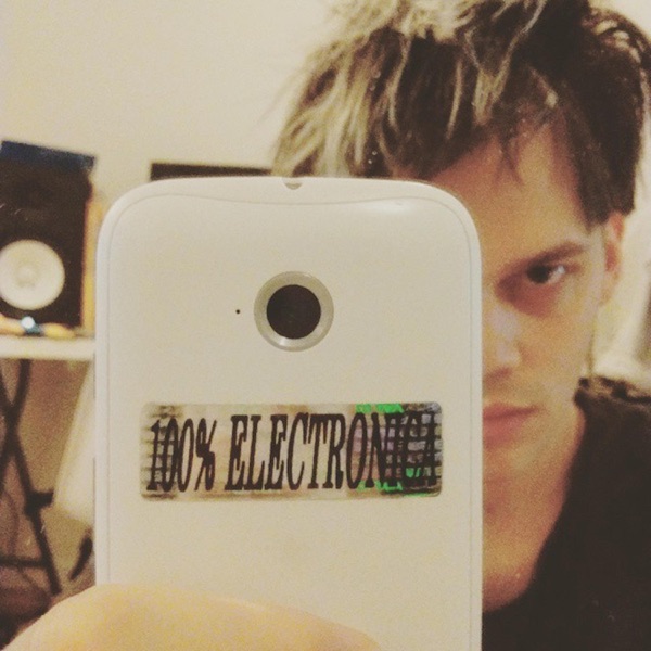 100 electronica cover
